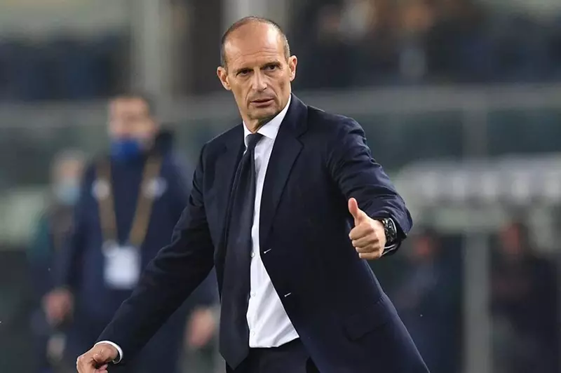 الإعلان الرسمي: أليجري يتولى تدريب نادي ميلان كمدير فني