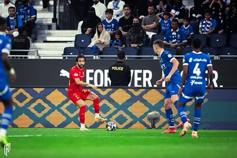 تأهل الهلال إلى أبطال آسيا للنخبة بفوز ثنائي على القادسية (فيديو)