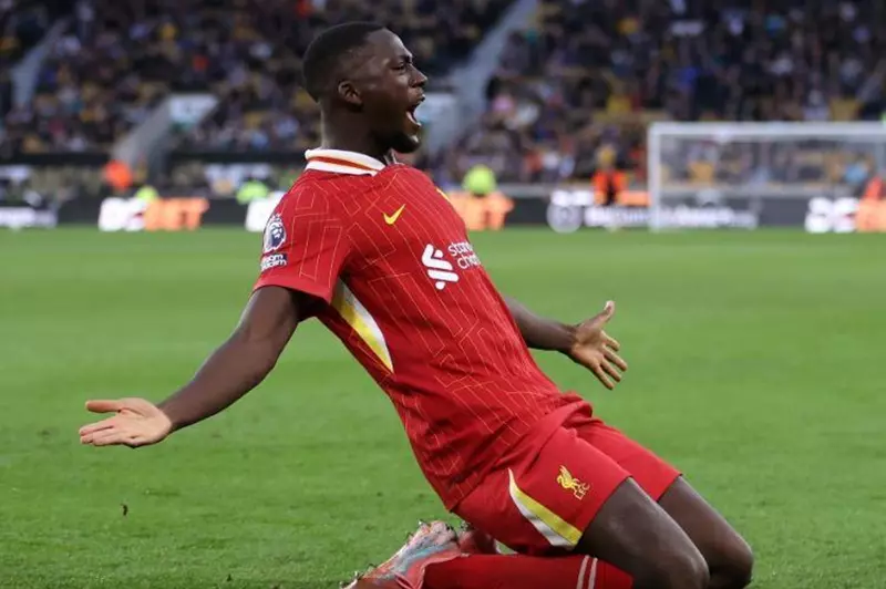 ليفربول يرفض بيع كوناتي: تحدٍ جديد لريال مدريد بسعر خرافي