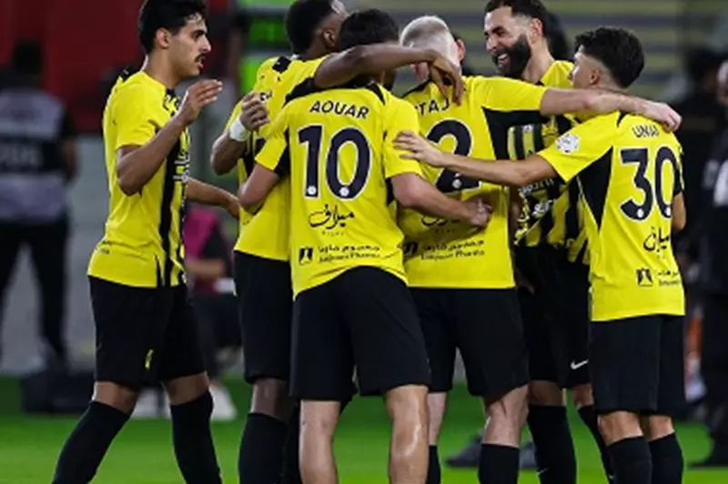 مباراة الاتحاد والقادسية: تاريخ نهائي كأس خادم الحرمين الشريفين والقنوات الناقلة