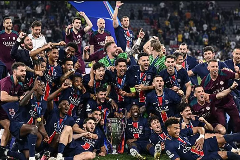 تحليل احترافي: ردود الأفعال الفرنسية بعد تتويج باريس سان جيرمان بلقب دوري أبطال أوروبا