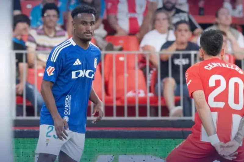 هيثم حسن يقود ريال أوفييدو نحو حلم الصعود لدوري الدرجة الأولى الإسباني